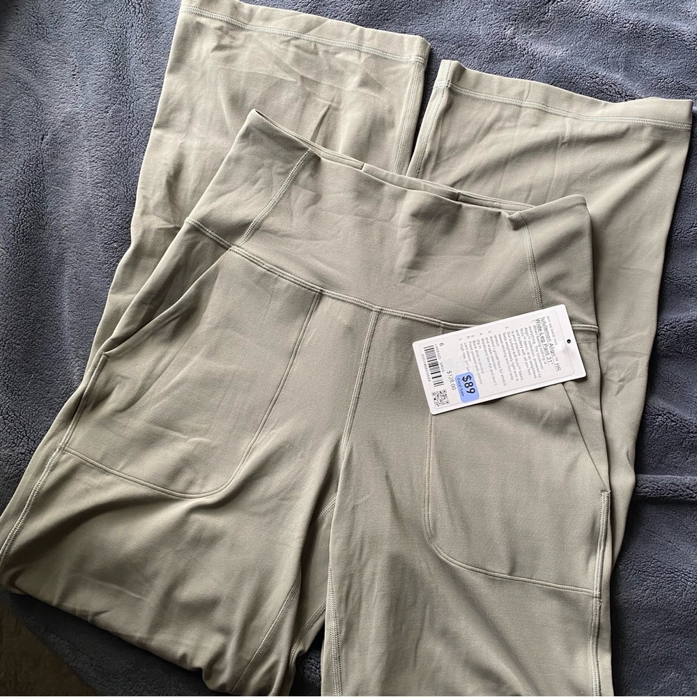 NWT Lululemon Align Wide Leg Yogas